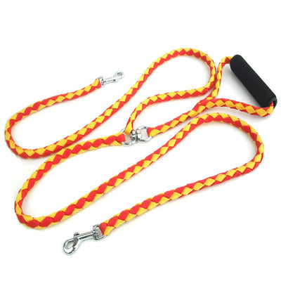 Pet supplies hand-knitted handles double-headed traction rope to pull two dogs