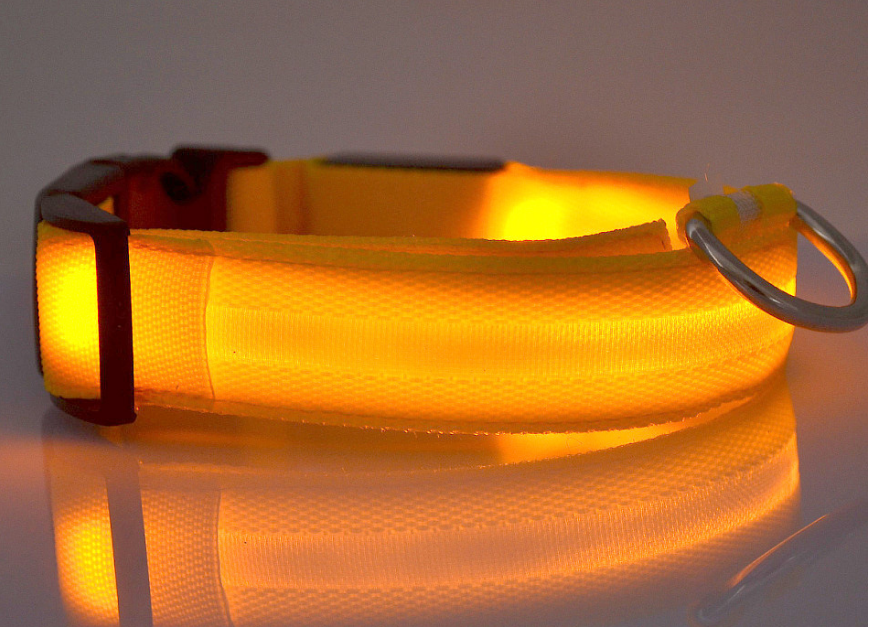 Color: yellow, Size: M-battery, Model:  - Nylon LED Pet Dog Luminous Collar Night Safety Flashing Glow in Dark Dog Cat Leash Adjustable Pet Supplies