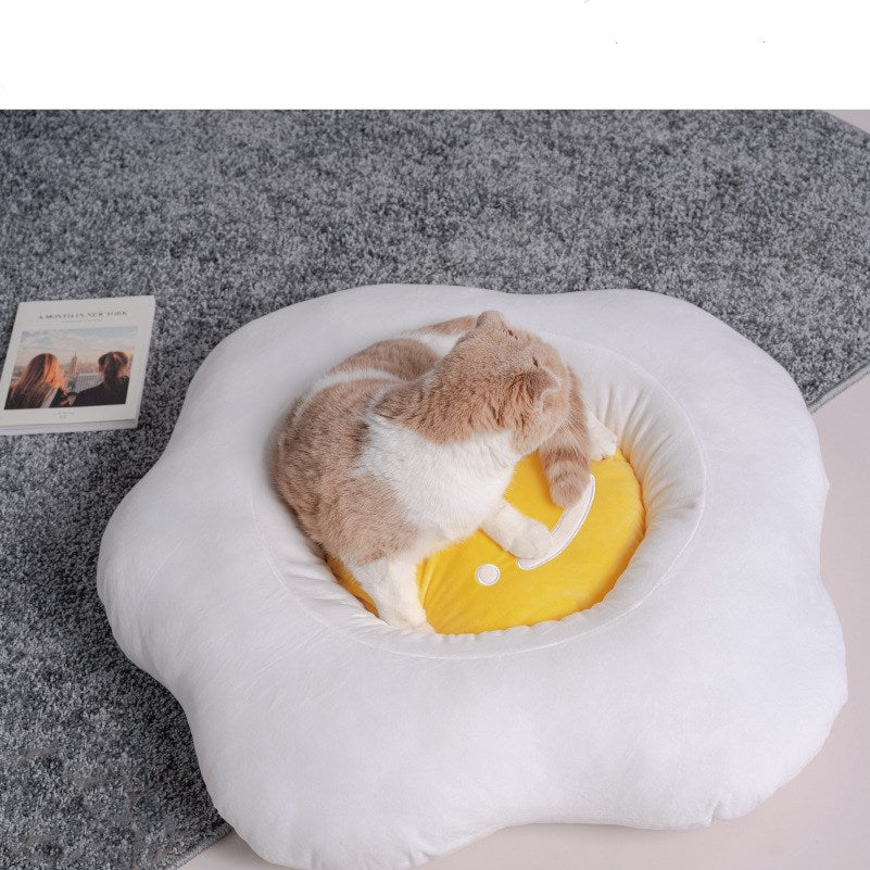 Poached Egg Pet Nest
